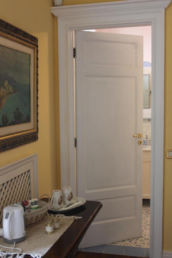 B&B Le Sorelle Napoli Dış mekan fotoğraf